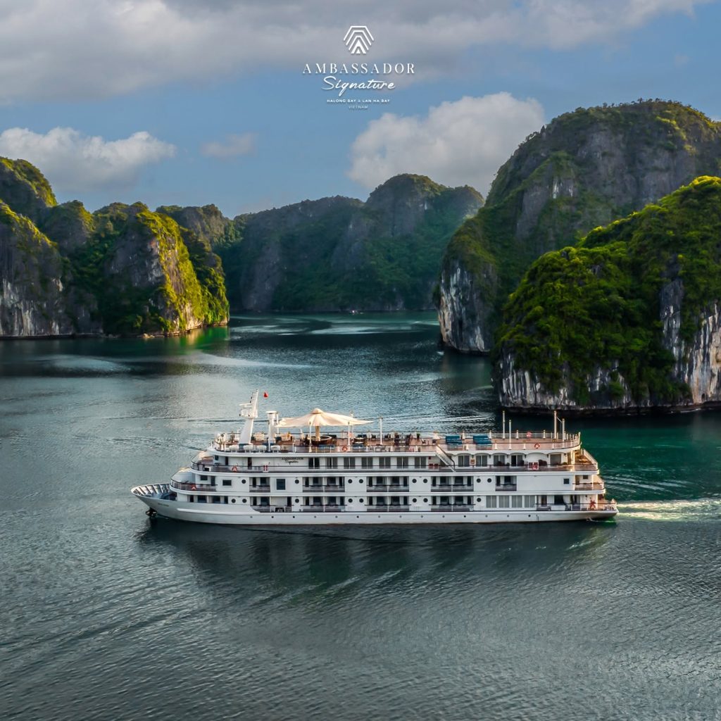 LUXURY OVERNIGHT CRUISE – HALONG BAY