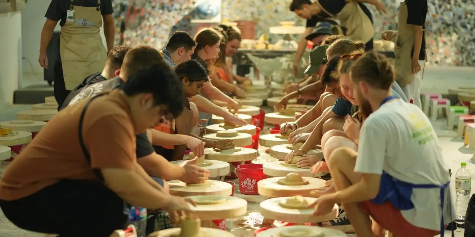 Pottery class at the wheel in Bat Trang Village