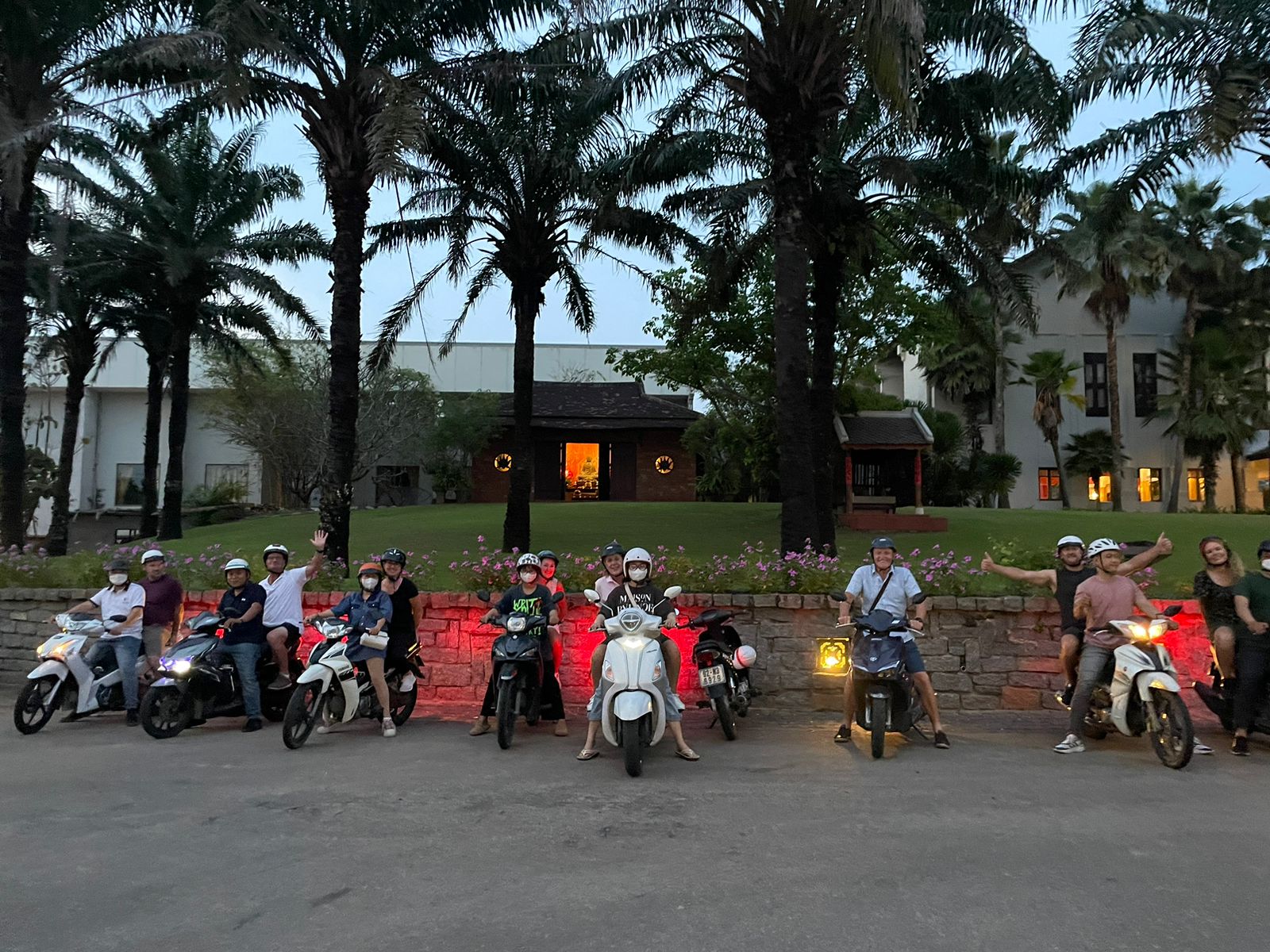 Hoi an Twilight Foodie Adventure & Hands-On Culinary Experience – photo 7
